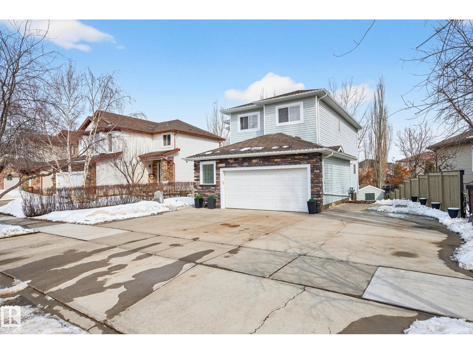 3 ERIN CL, St. Albert