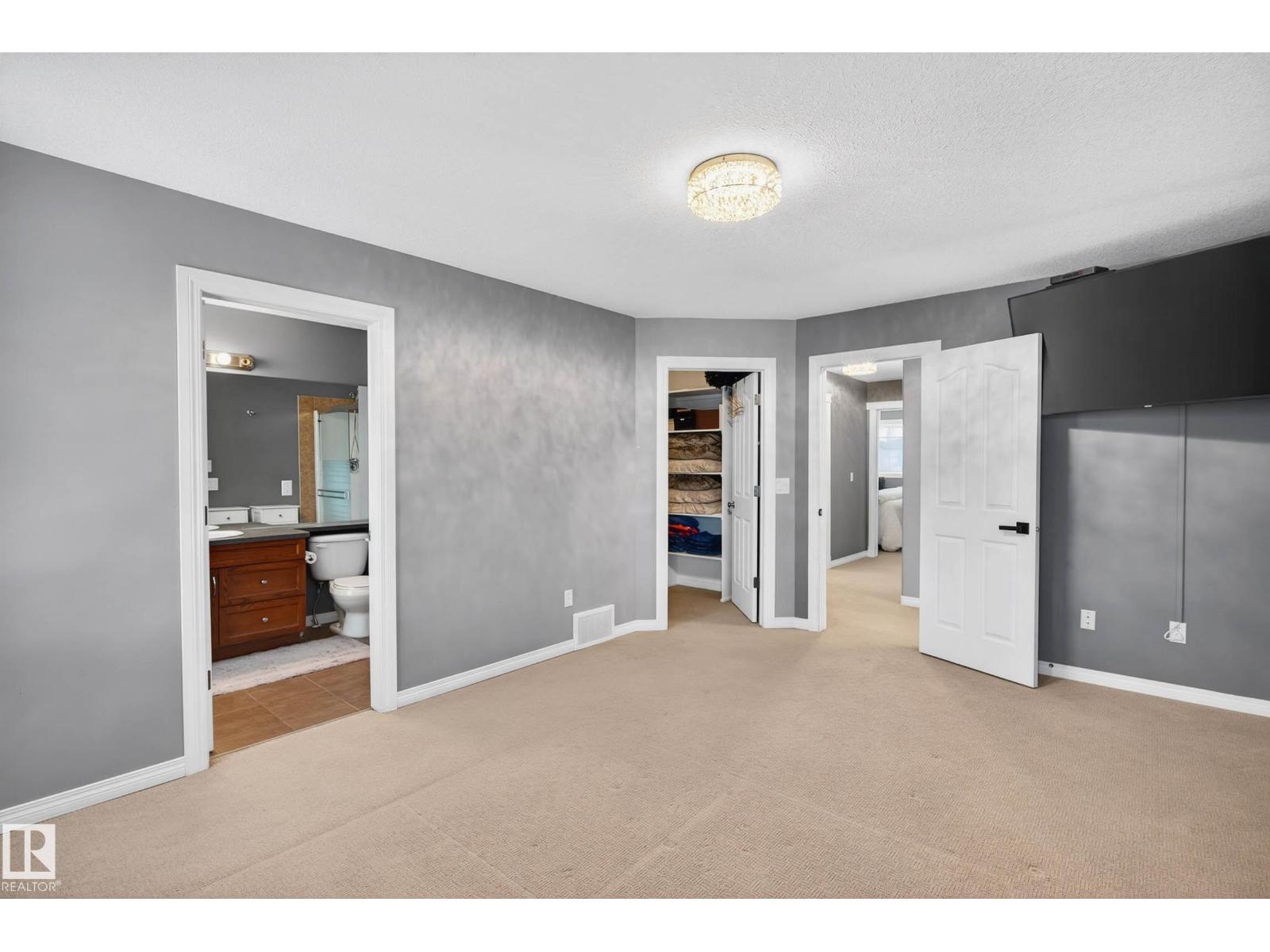 3 ERIN CL, St. Albert