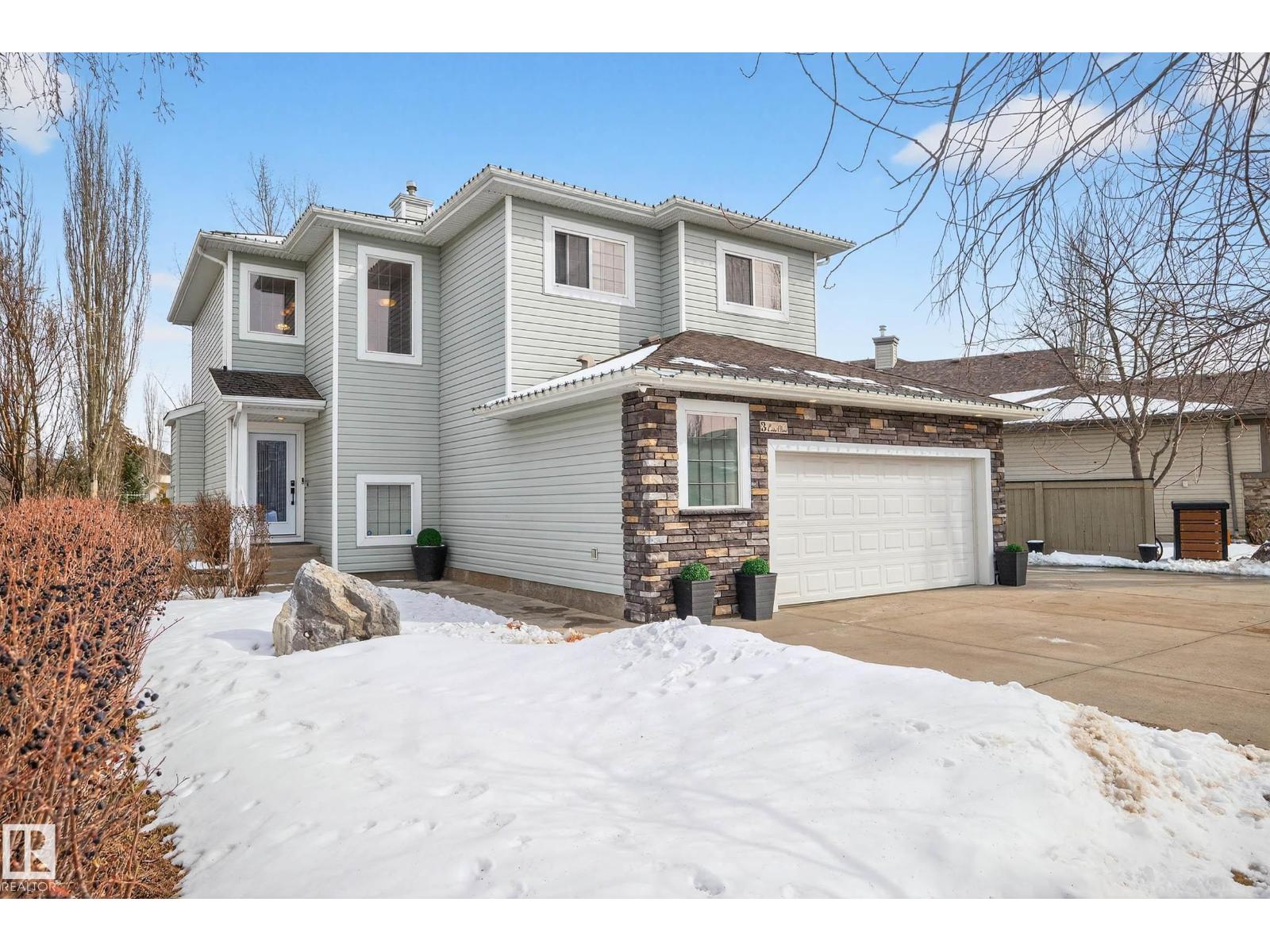 3 ERIN CL, St. Albert