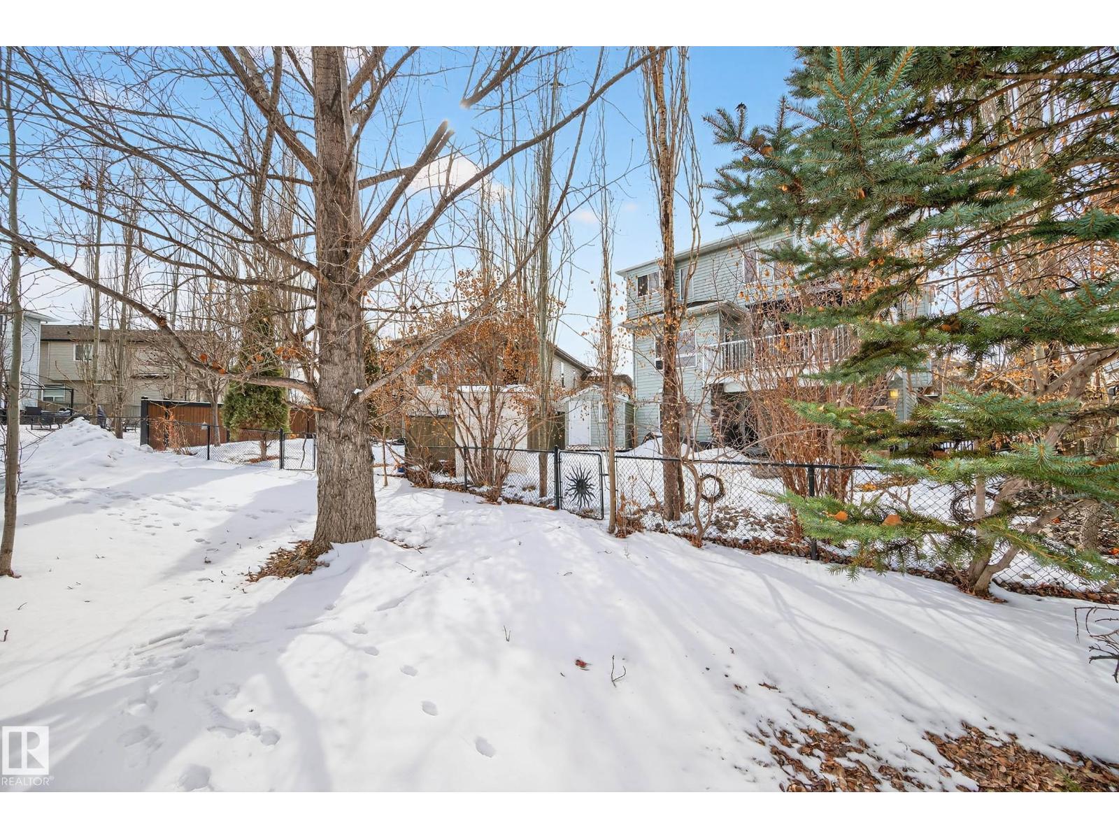 3 ERIN CL, St. Albert