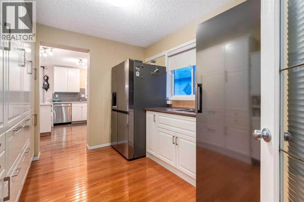 Single Family House for Sale in  Arbour Butte Road NW Arbour Lake Calgary 