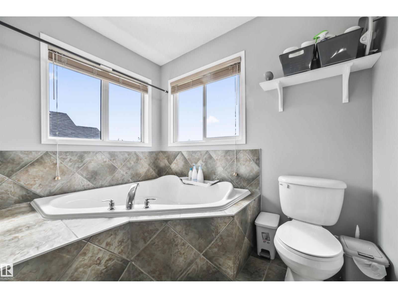 324 79 ST SW, Edmonton