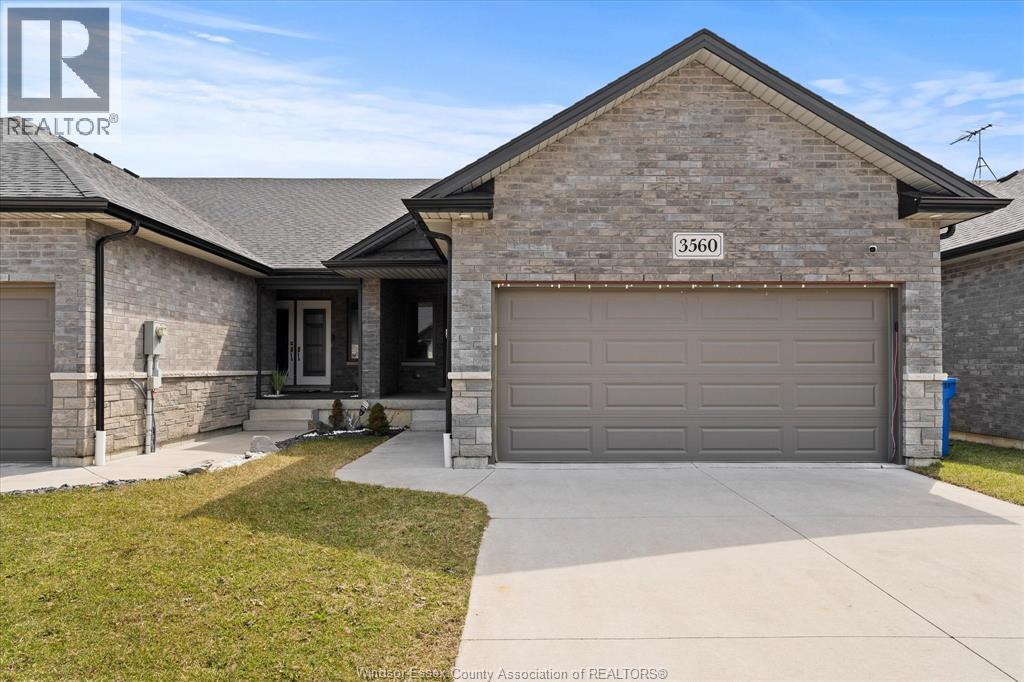 3560 HALLEE CRESCENT - 1