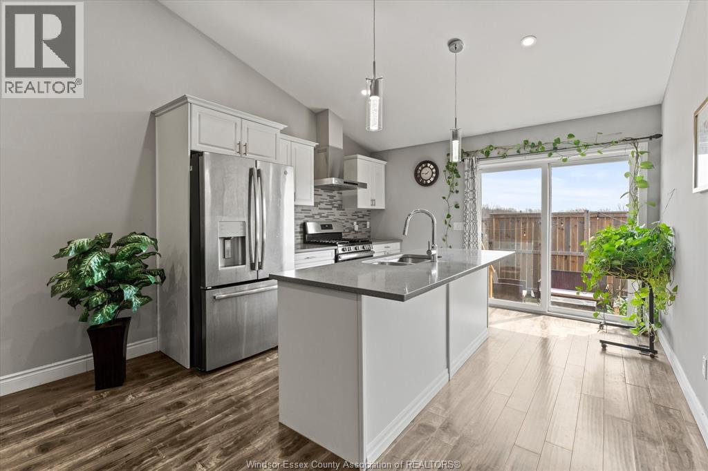 3560 HALLEE CRESCENT - 14