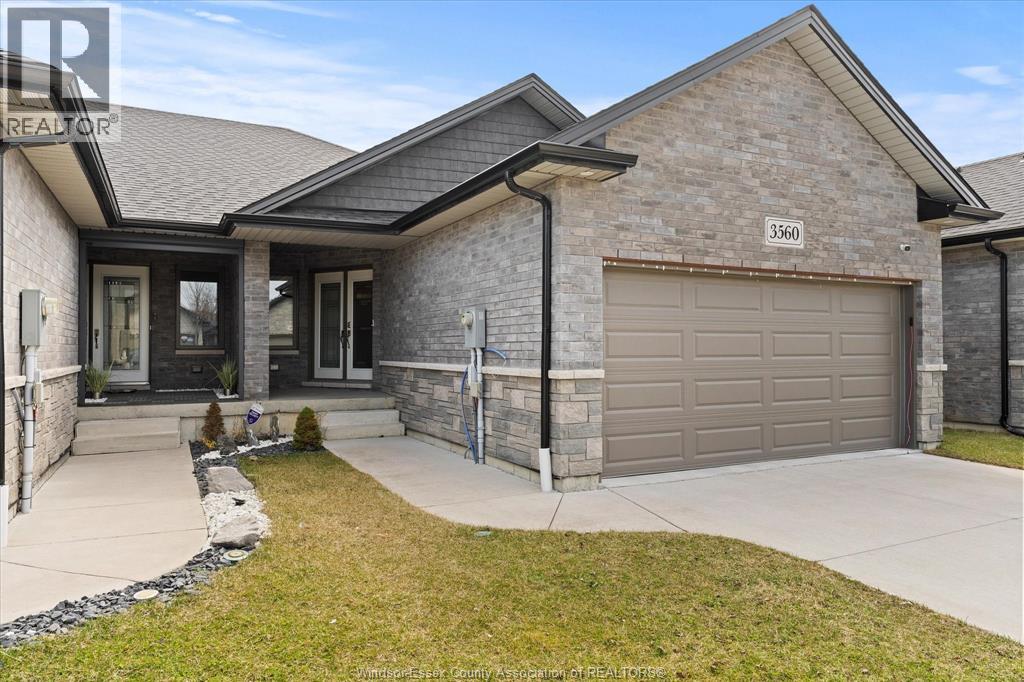 3560 HALLEE CRESCENT - 2