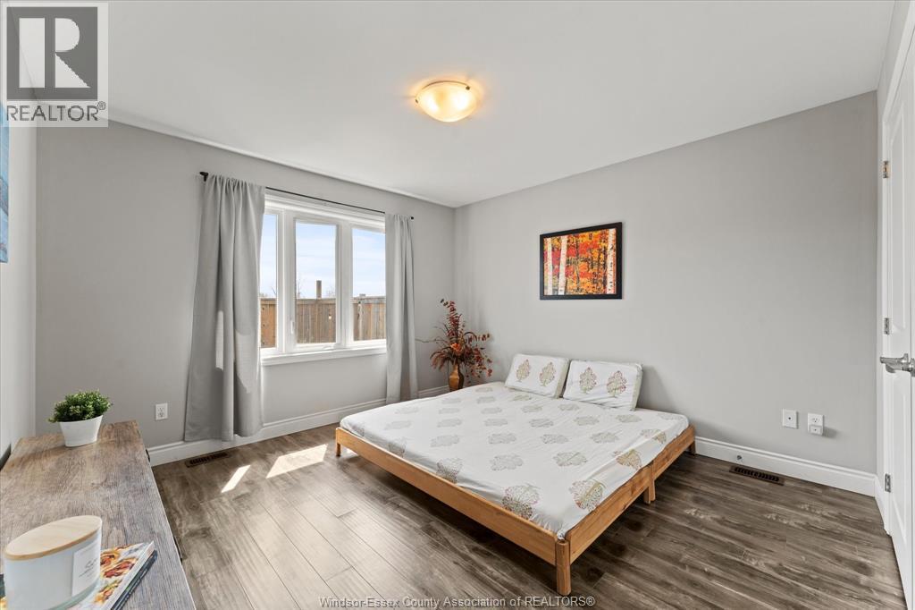 3560 HALLEE CRESCENT - 20