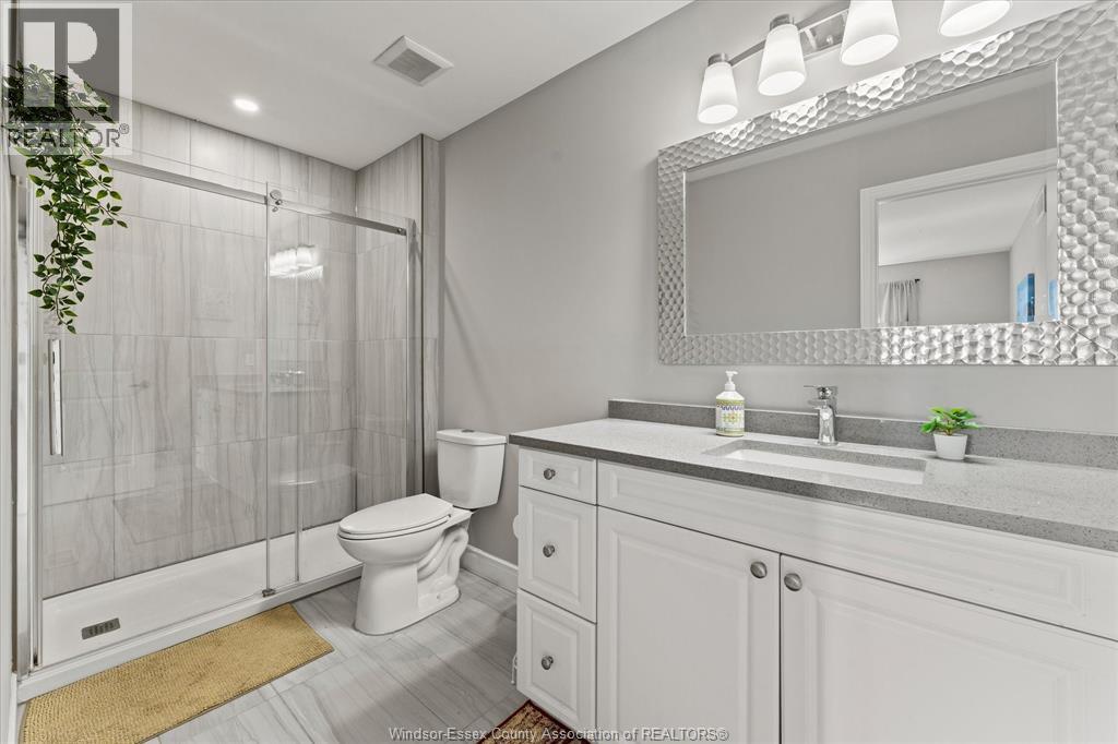 3560 HALLEE CRESCENT - 22
