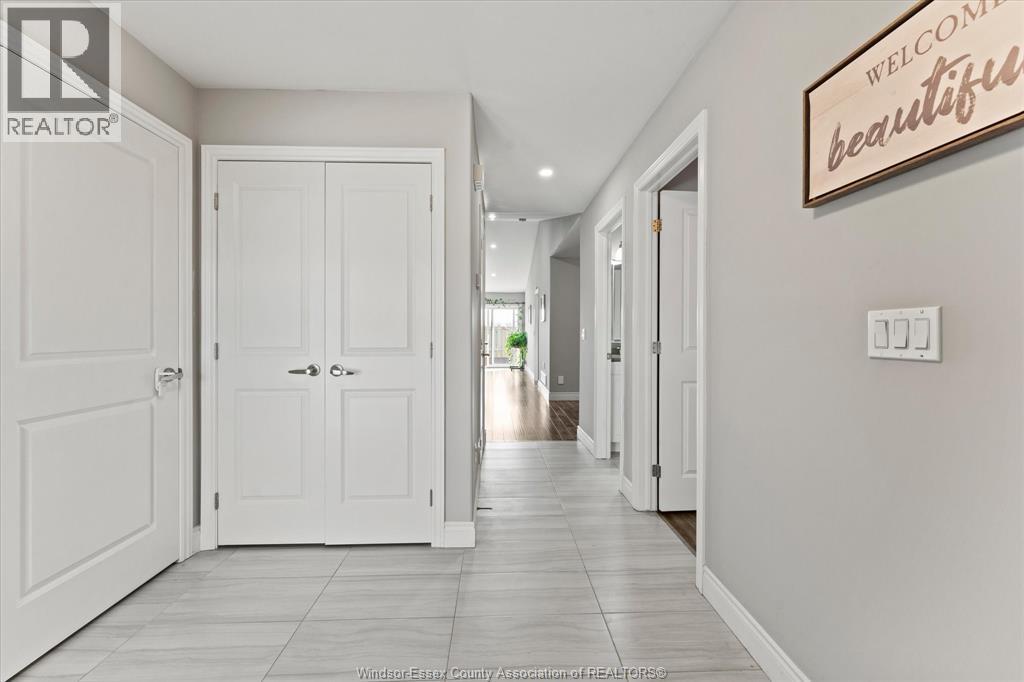 3560 HALLEE CRESCENT - 7