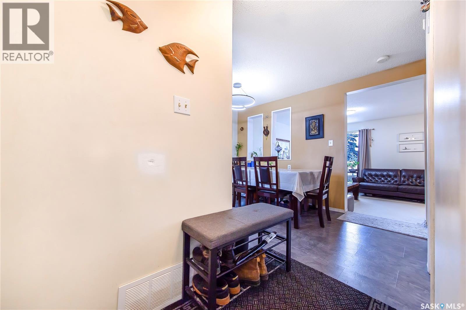 Single Family House 2 Level for Sale in   McKercher DRIVE Saskatoon 