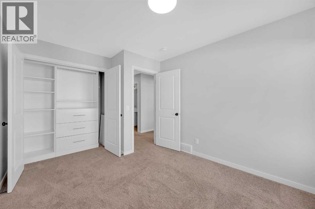 Single Family House for Sale in  Savoy Landing SE Rangeview Calgary 