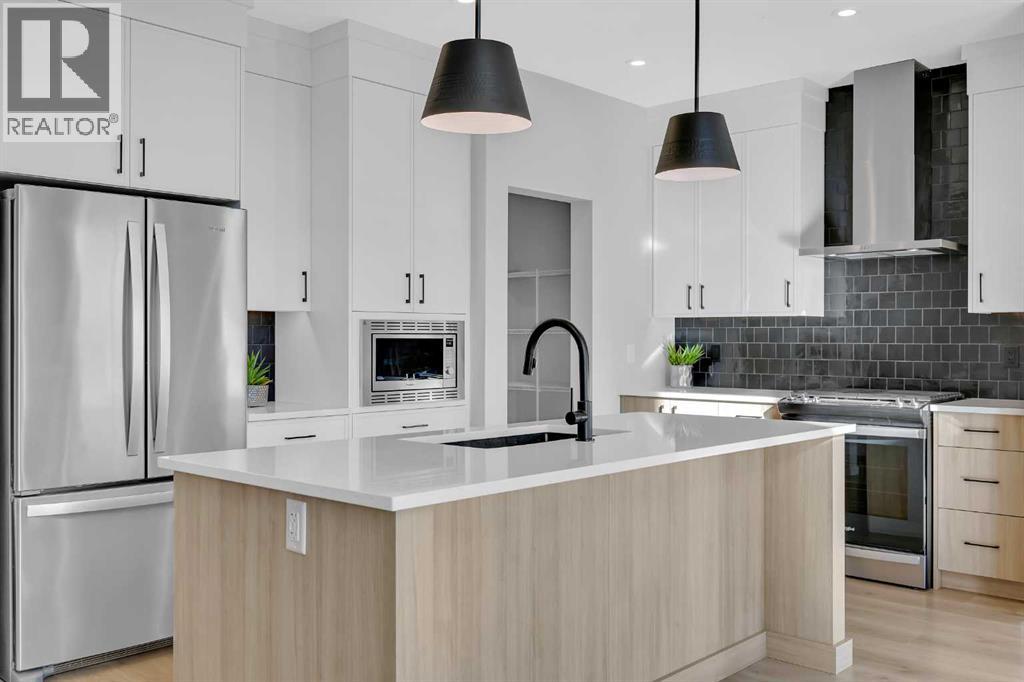 Single Family House for Sale in  Savoy Landing SE Rangeview Calgary 