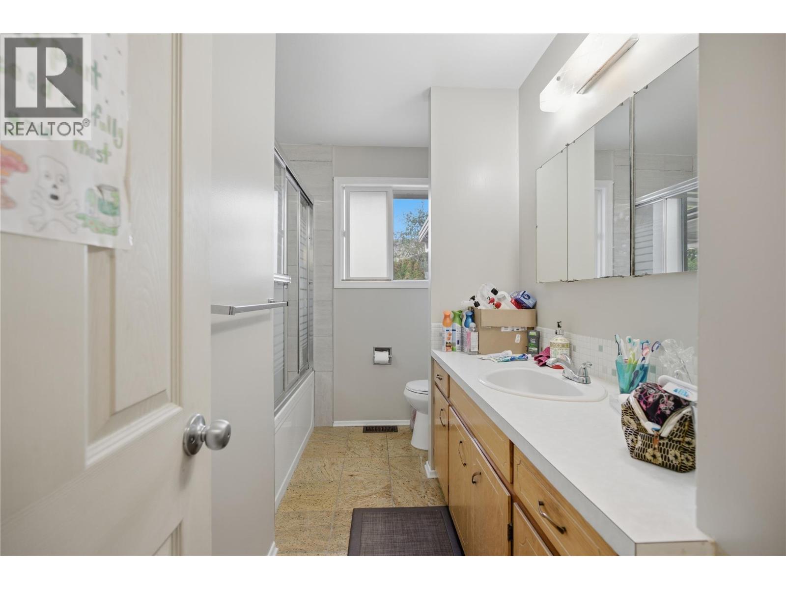 1838 Fleetwood Avenue, Kamloops