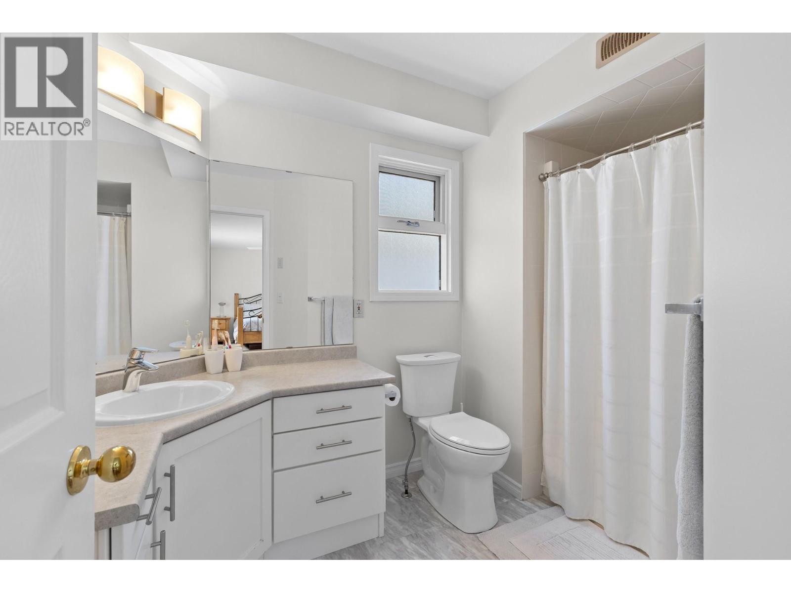  1021 Wintergreen Crescent, Kelowna