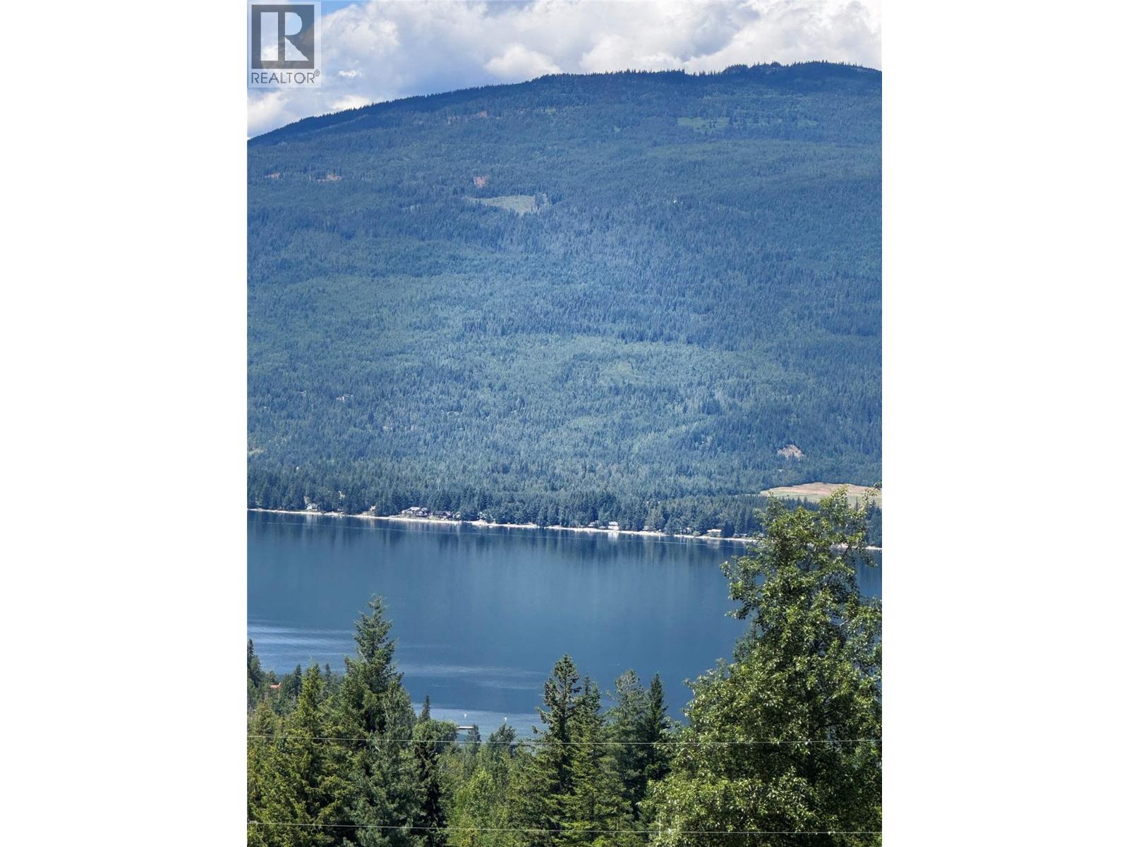  5036 Heritage Drive, Eagle Bay