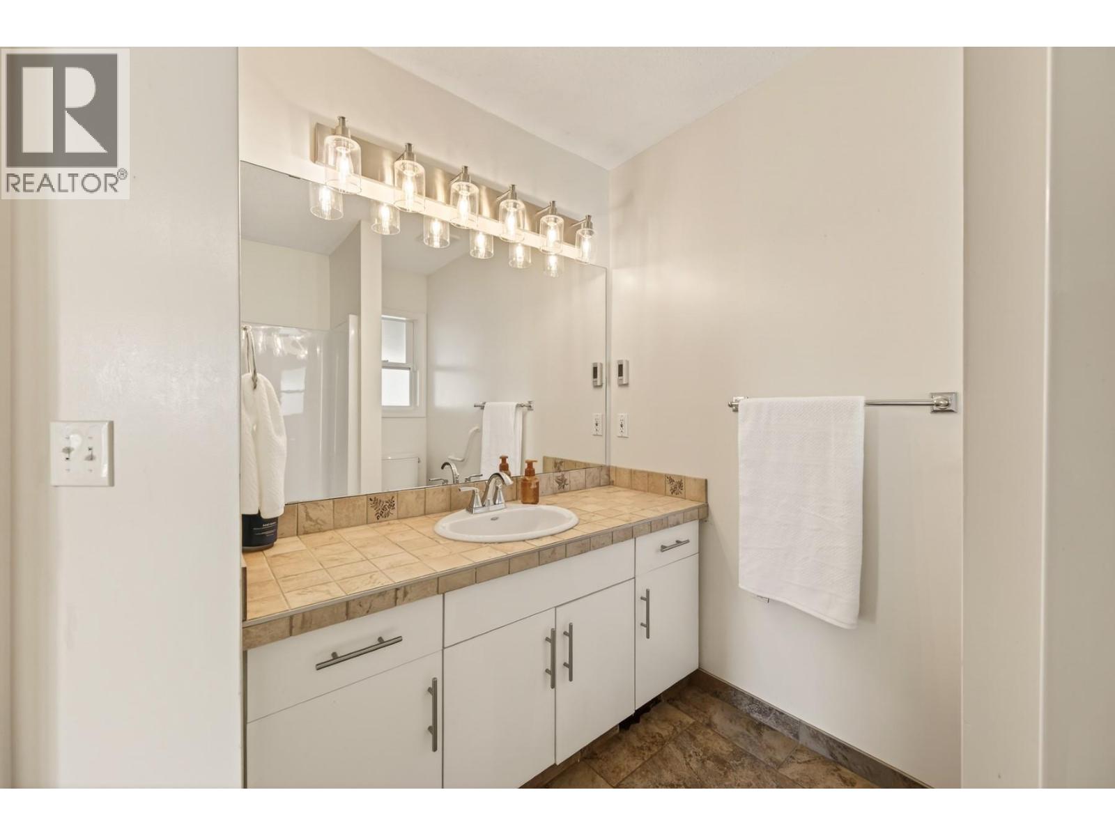 1668 Iskut Place, Kamloops