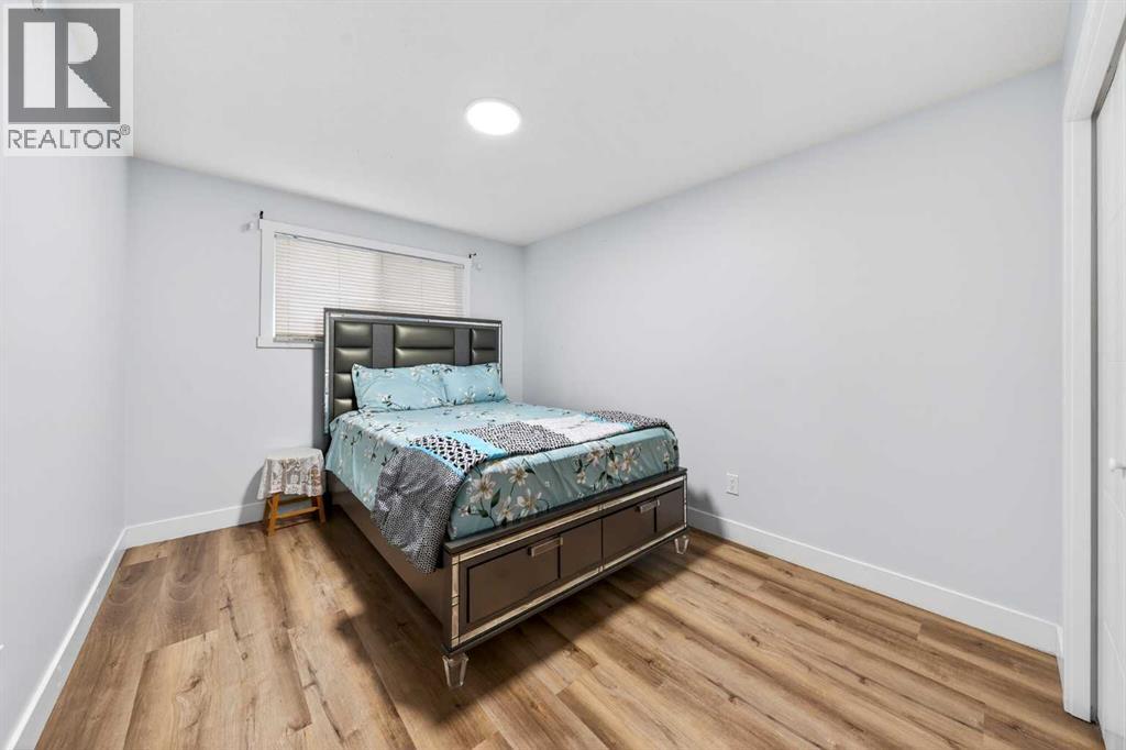 Single Family House Bi-level for Sale in  Rundlehorn Drive NE Rundle Calgary 