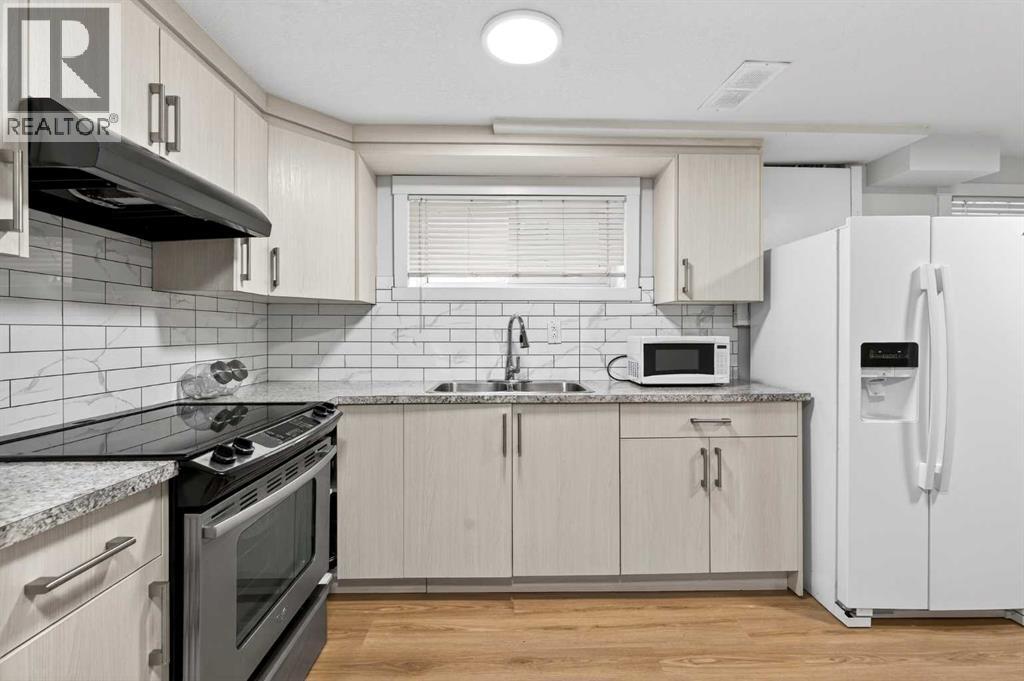 Single Family House Bi-level for Sale in  Rundlehorn Drive NE Rundle Calgary 