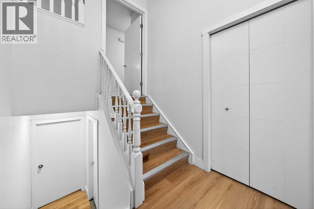 Single Family House Bi-level for Sale in  Rundlehorn Drive NE Rundle Calgary 