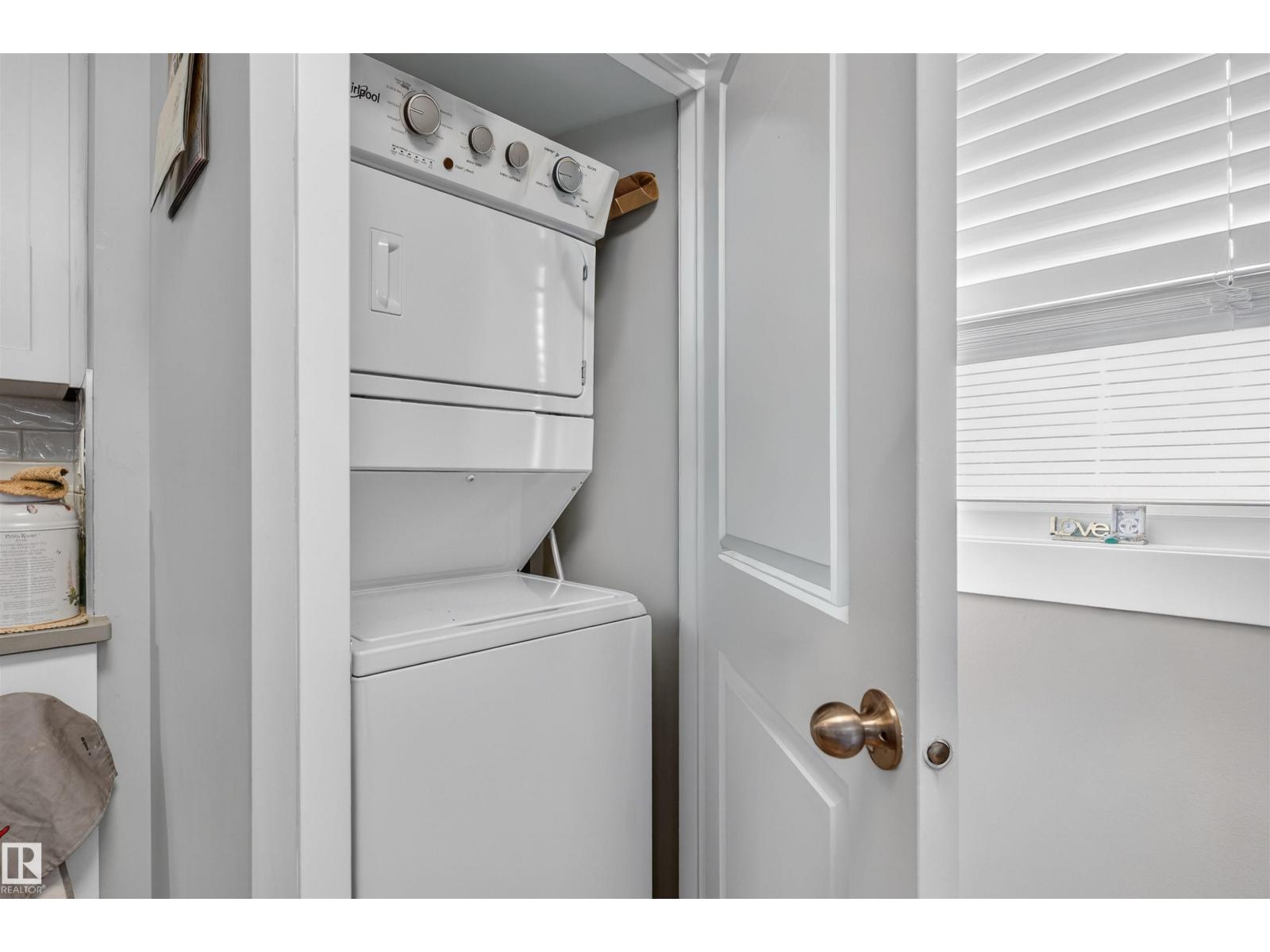 8704 136 AV NW, Edmonton