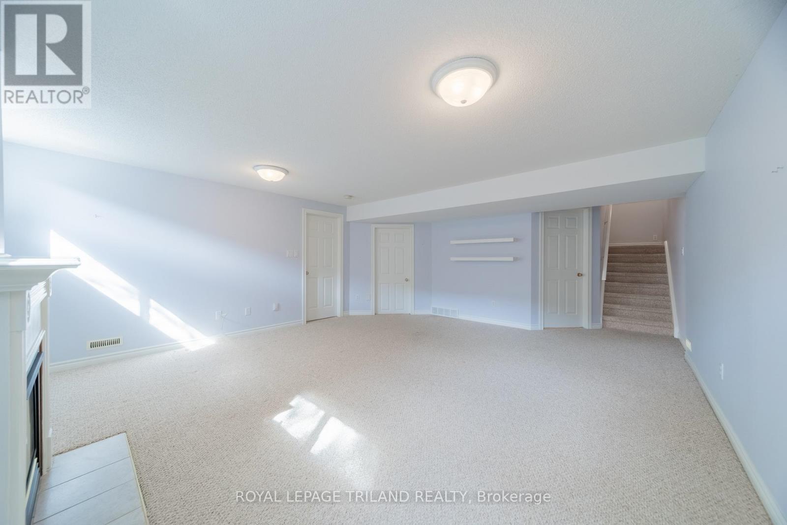 58 – 572 THISTLEWOOD DRIVE, London North (North C), Ontario
