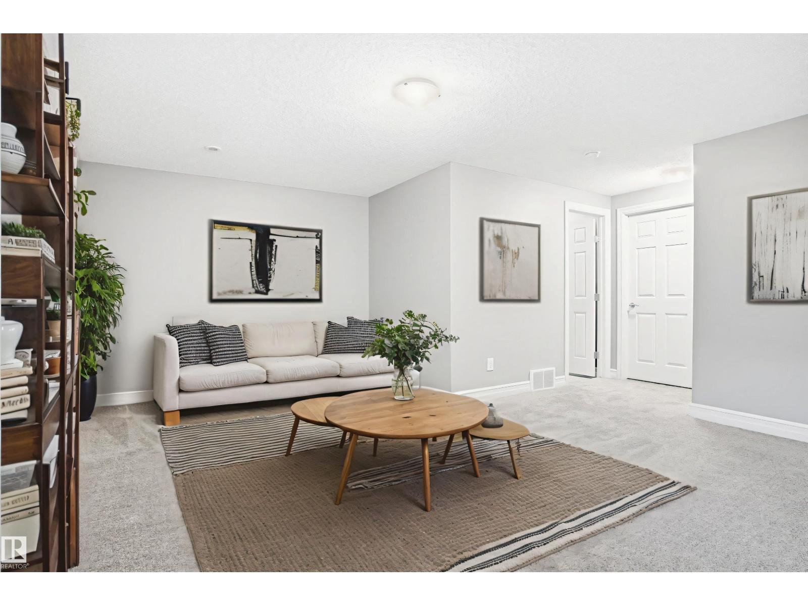 6861 CARDINAL LI SW, Edmonton