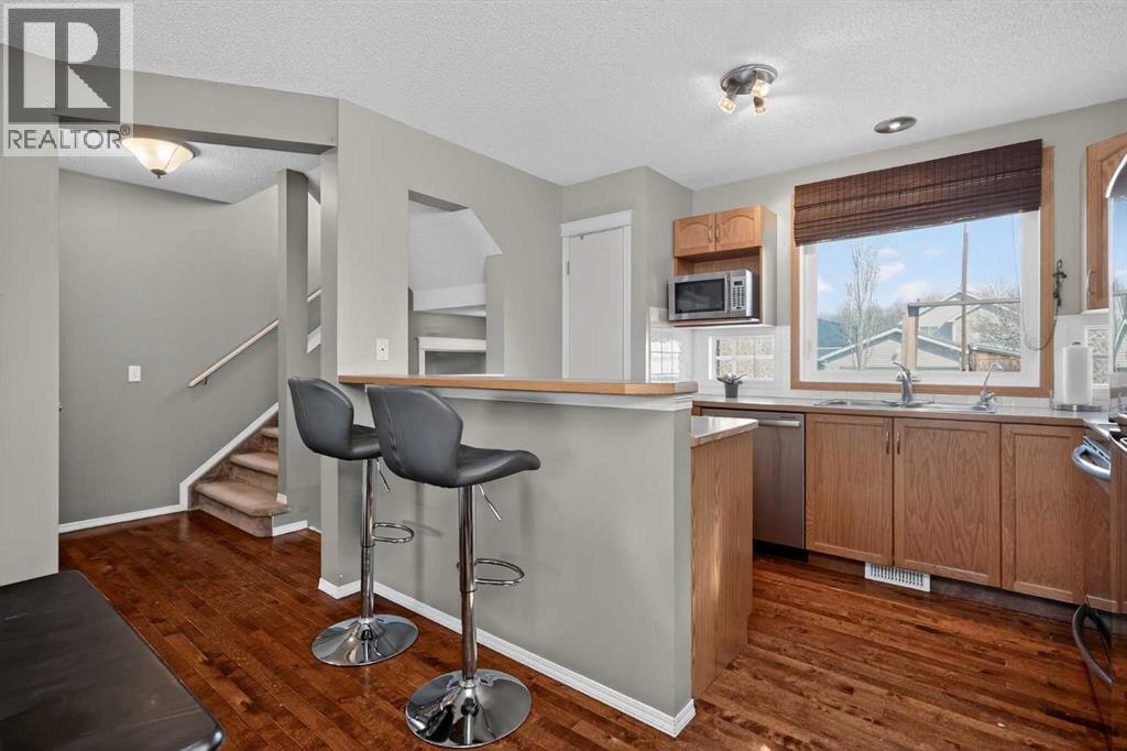 Single Family House for Sale in  Inverness Grove SE McKenzie Towne Calgary 