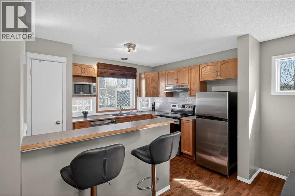 Single Family House for Sale in  Inverness Grove SE McKenzie Towne Calgary 