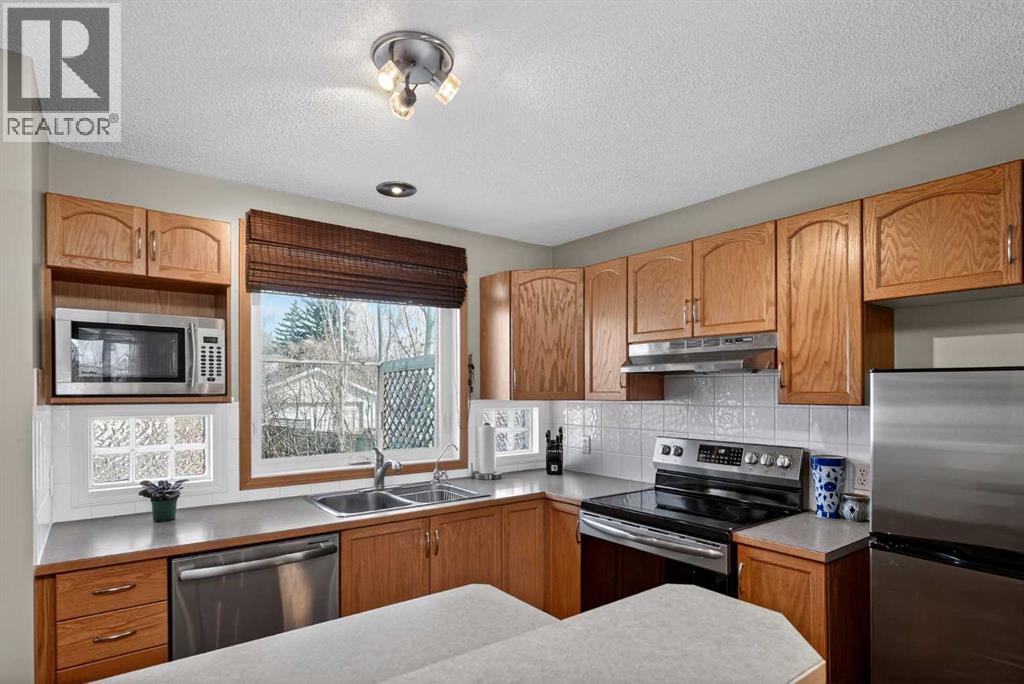 Single Family House for Sale in  Inverness Grove SE McKenzie Towne Calgary 