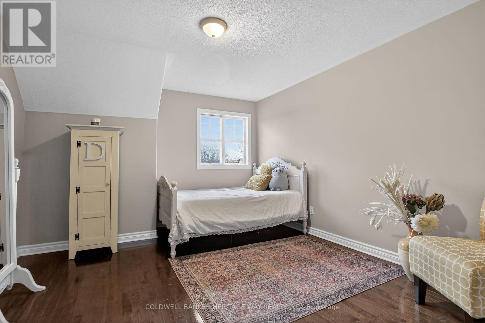103 SINCLAIR AVENUE - 34