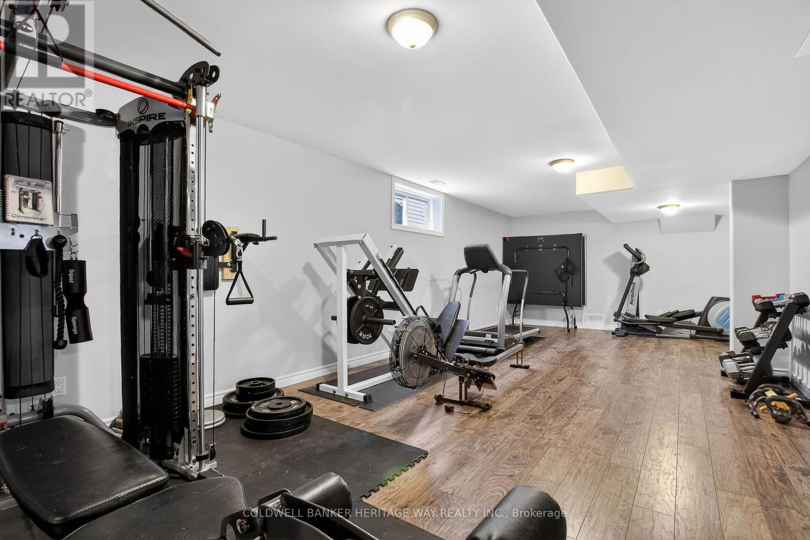 103 SINCLAIR AVENUE - 41