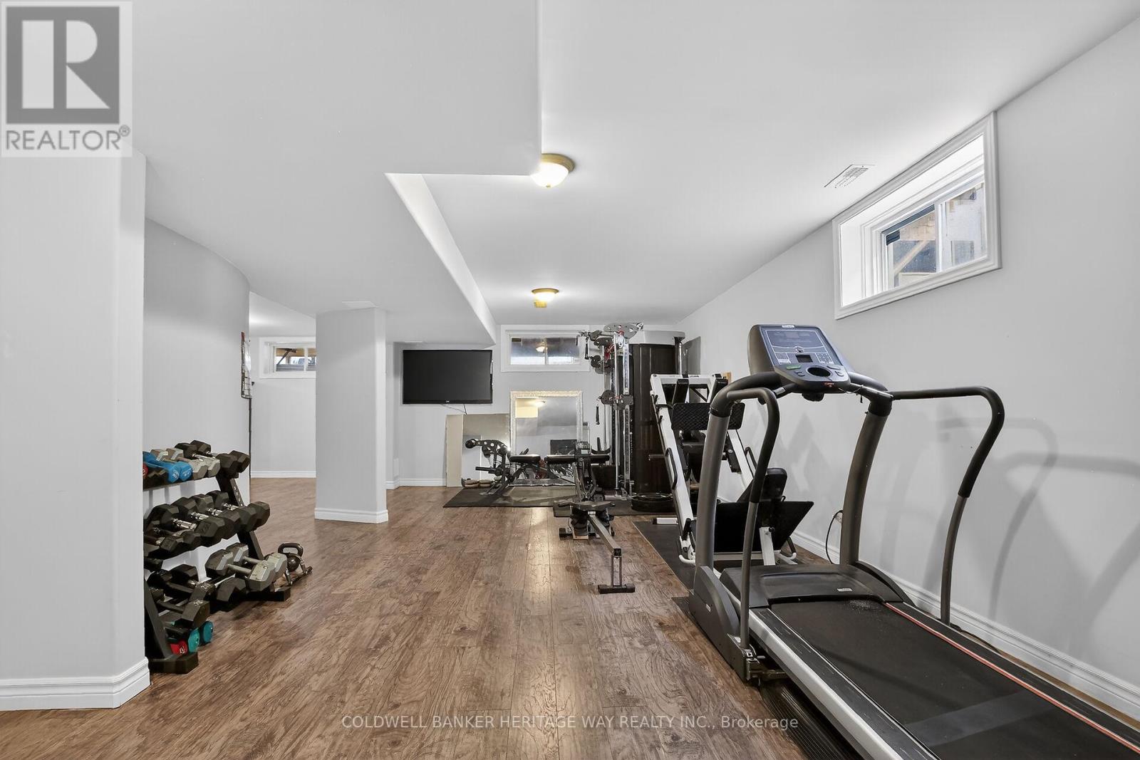 103 SINCLAIR AVENUE - 42