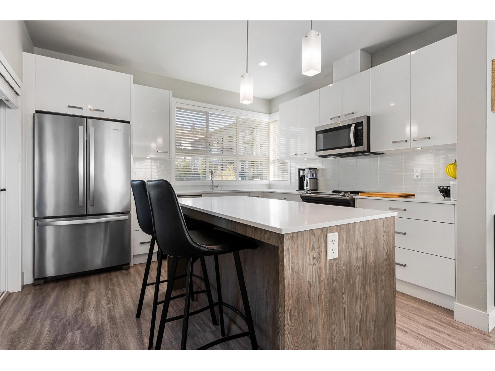 18 1938 NORTH PARALLEL ROAD, Abbotsford