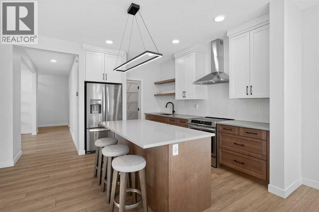 Single Family House for Sale in  Silverton Glen Crescent SW Silverado Calgary 