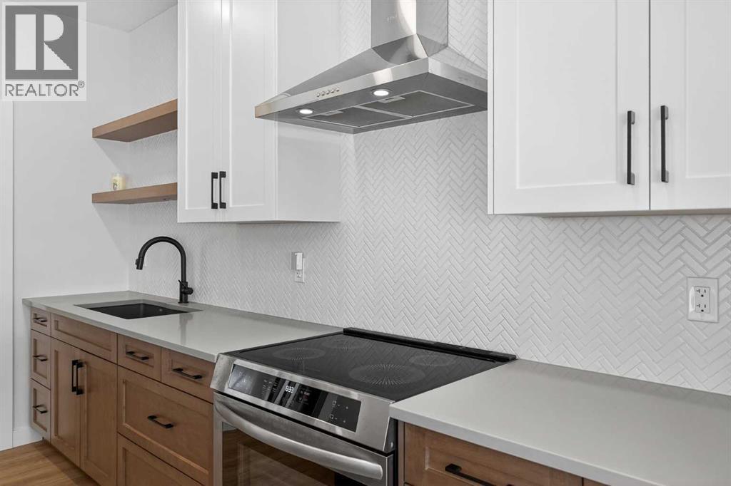 Single Family House for Sale in  Silverton Glen Crescent SW Silverado Calgary 