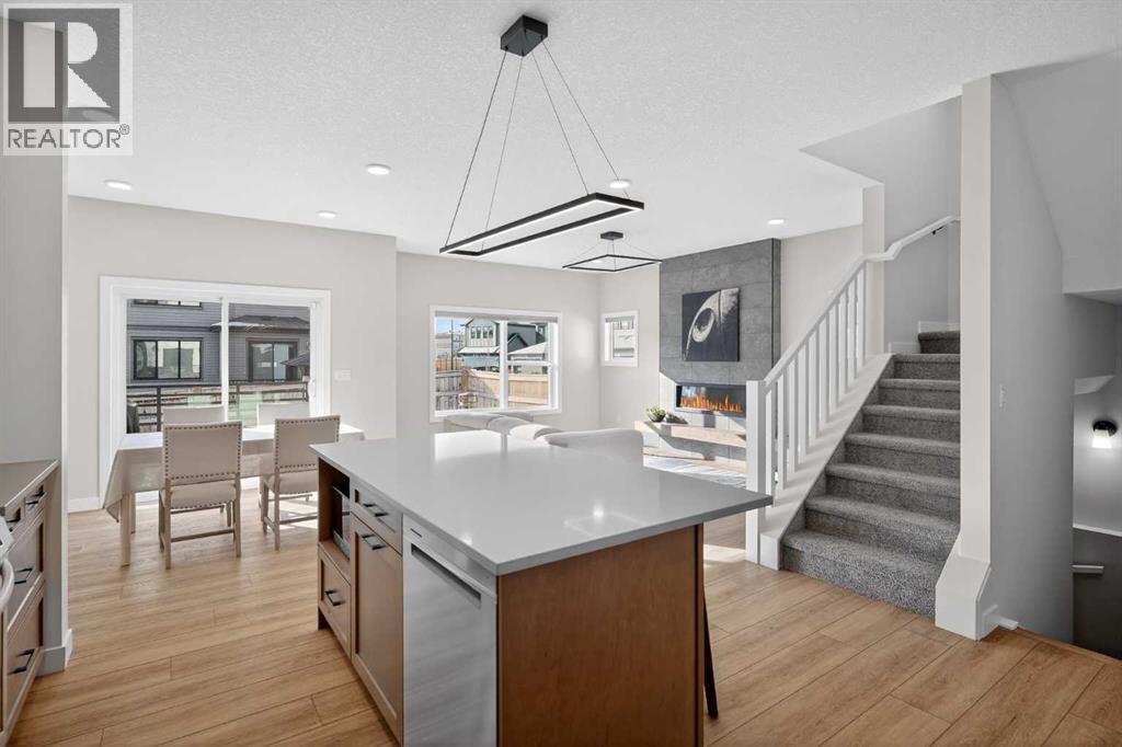 Single Family House for Sale in  Silverton Glen Crescent SW Silverado Calgary 