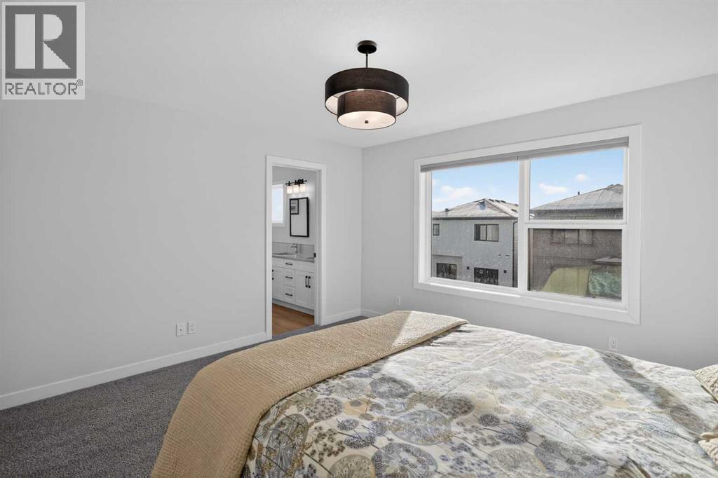 Single Family House for Sale in  Silverton Glen Crescent SW Silverado Calgary 