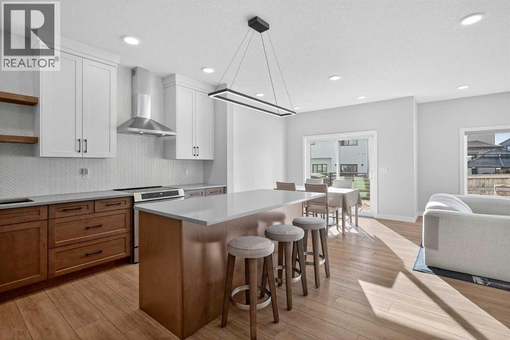 Single Family House for Sale in  Silverton Glen Crescent SW Silverado Calgary 