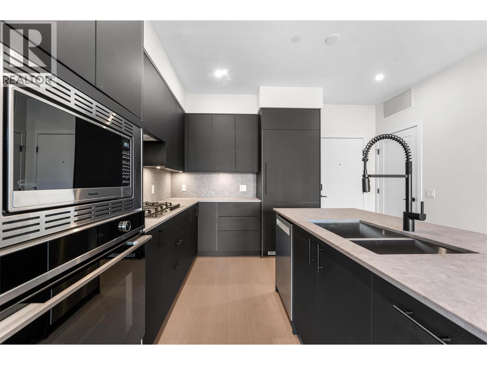 9654 Benchland Road Unit# 407, Lake Country