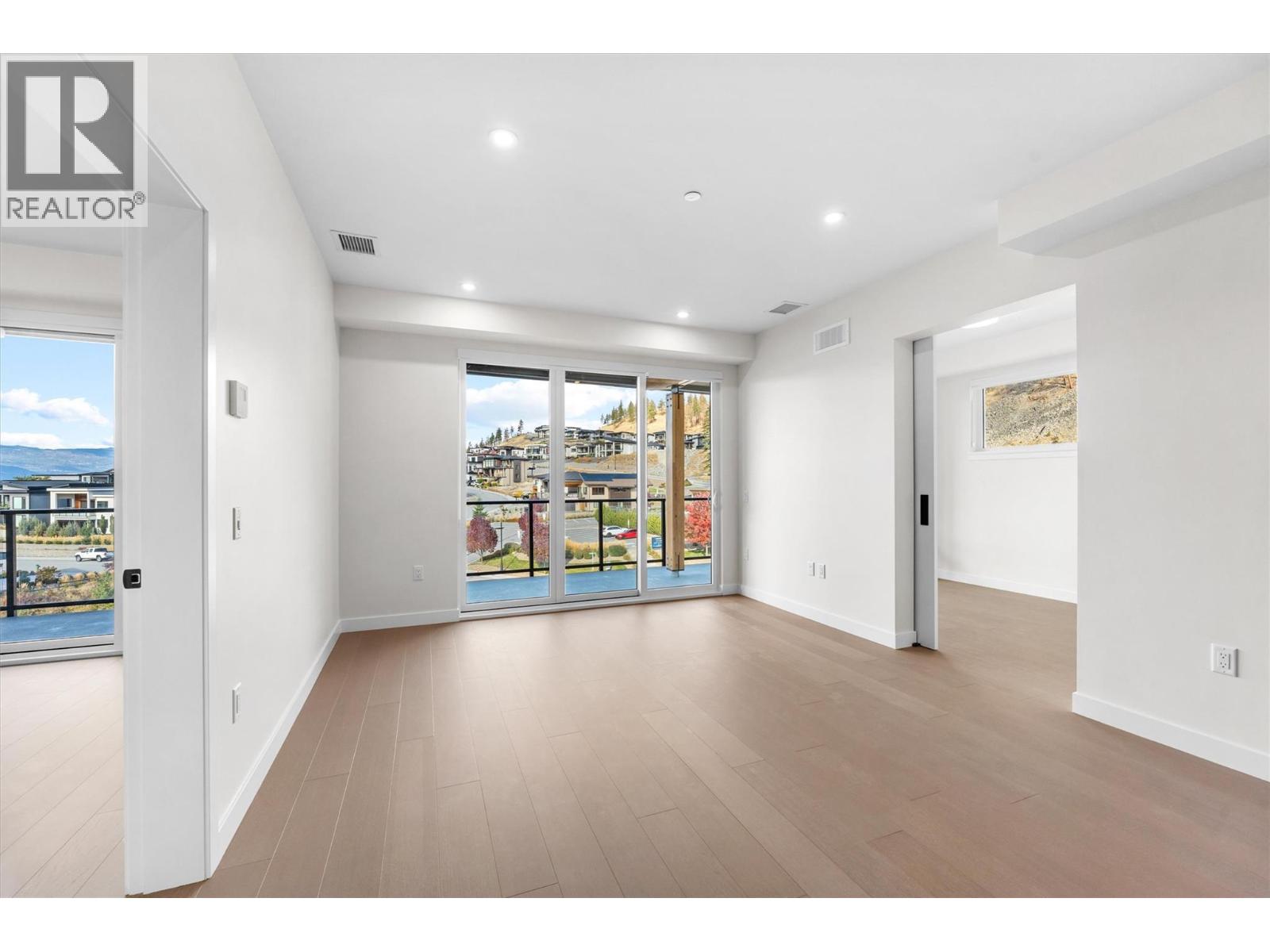 9654 Benchland Road Unit# 407, Lake Country