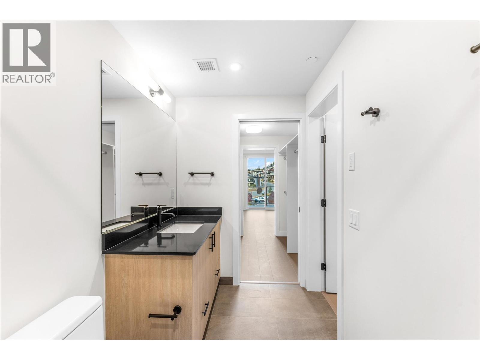 9654 Benchland Road Unit# 407, Lake Country