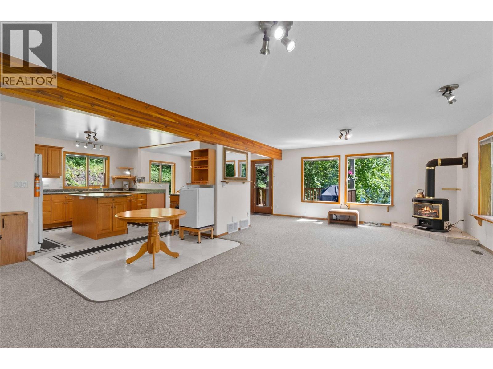 769 & 771 Gardom Lake Road, Enderby