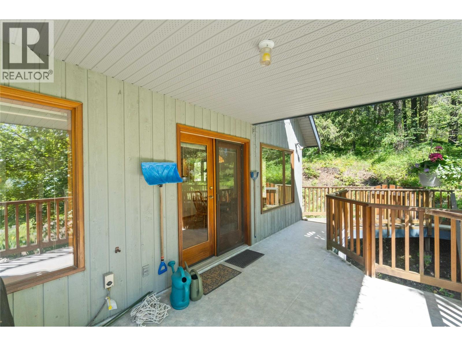 769 & 771 Gardom Lake Road, Enderby