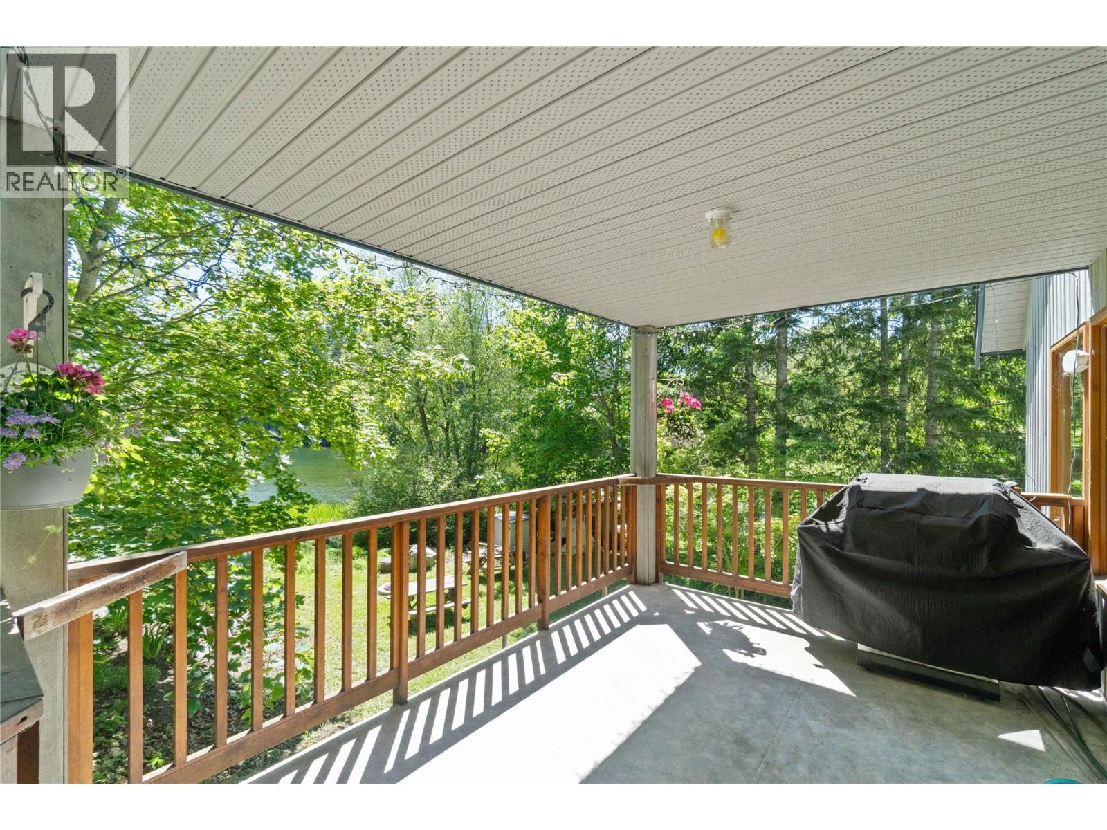 769 & 771 Gardom Lake Road, Enderby