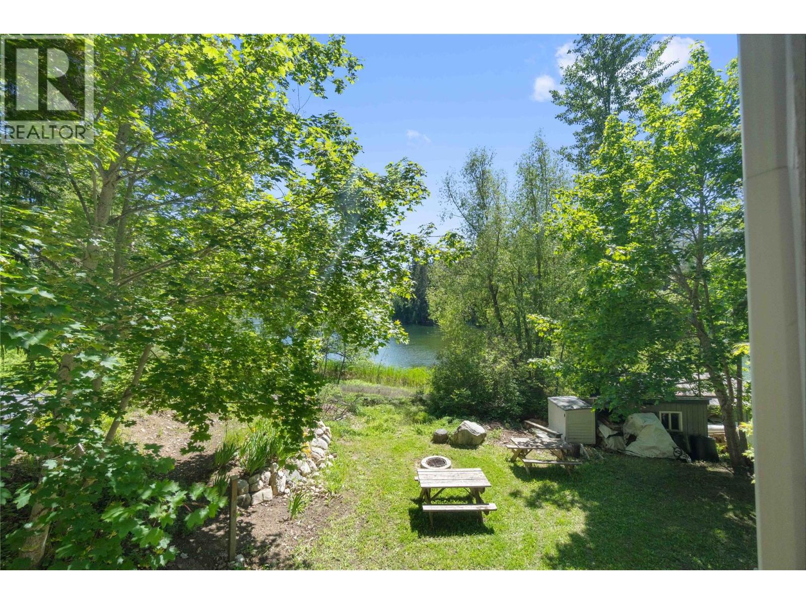 769 & 771 Gardom Lake Road, Enderby