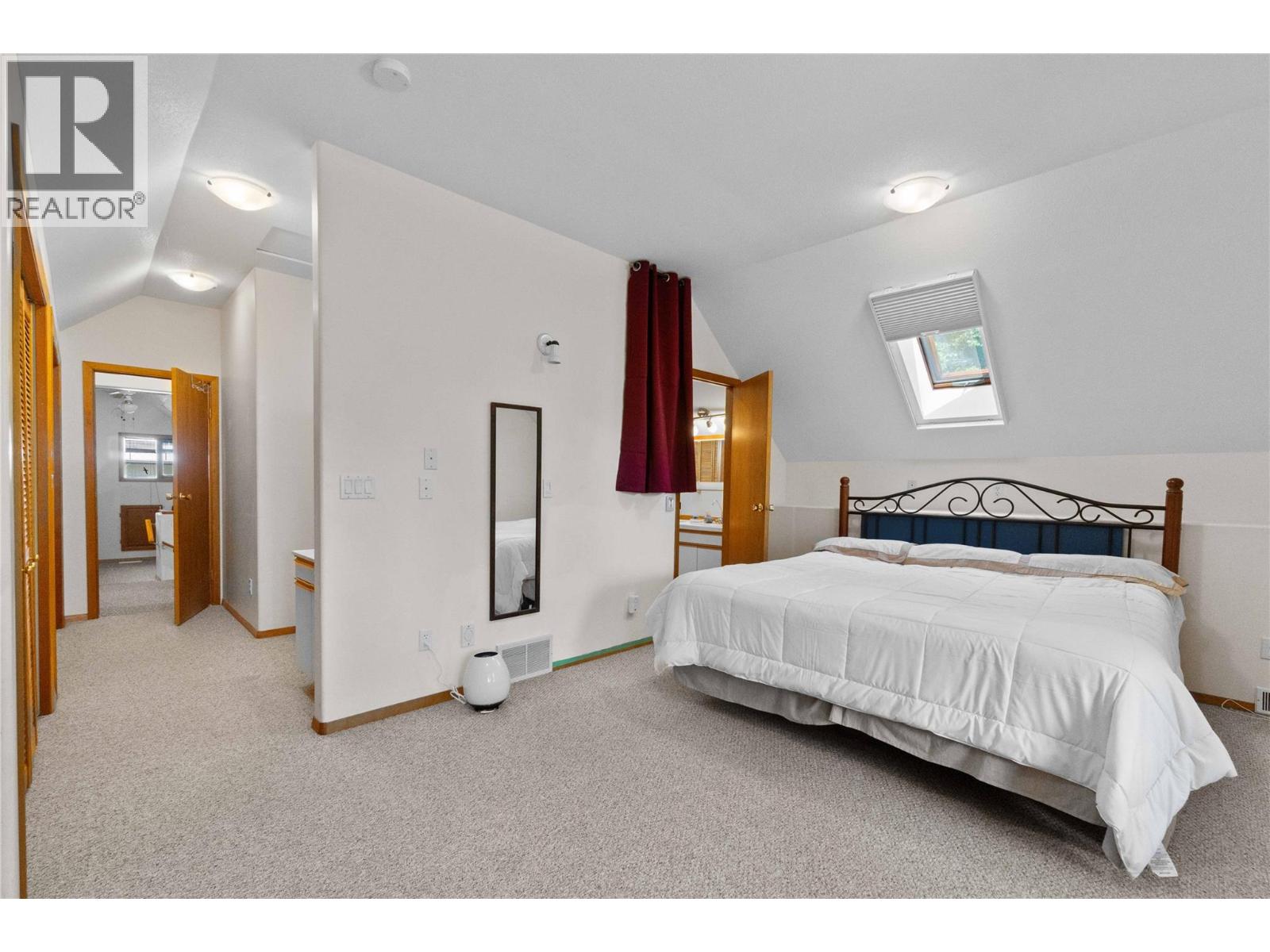 769 & 771 Gardom Lake Road, Enderby