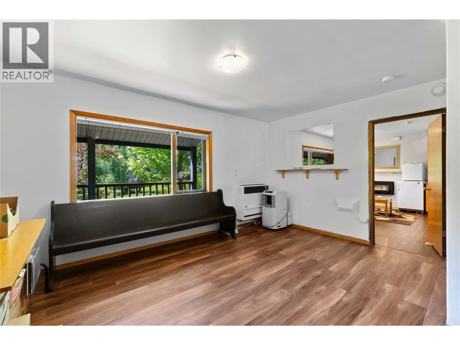 769 & 771 Gardom Lake Road, Enderby