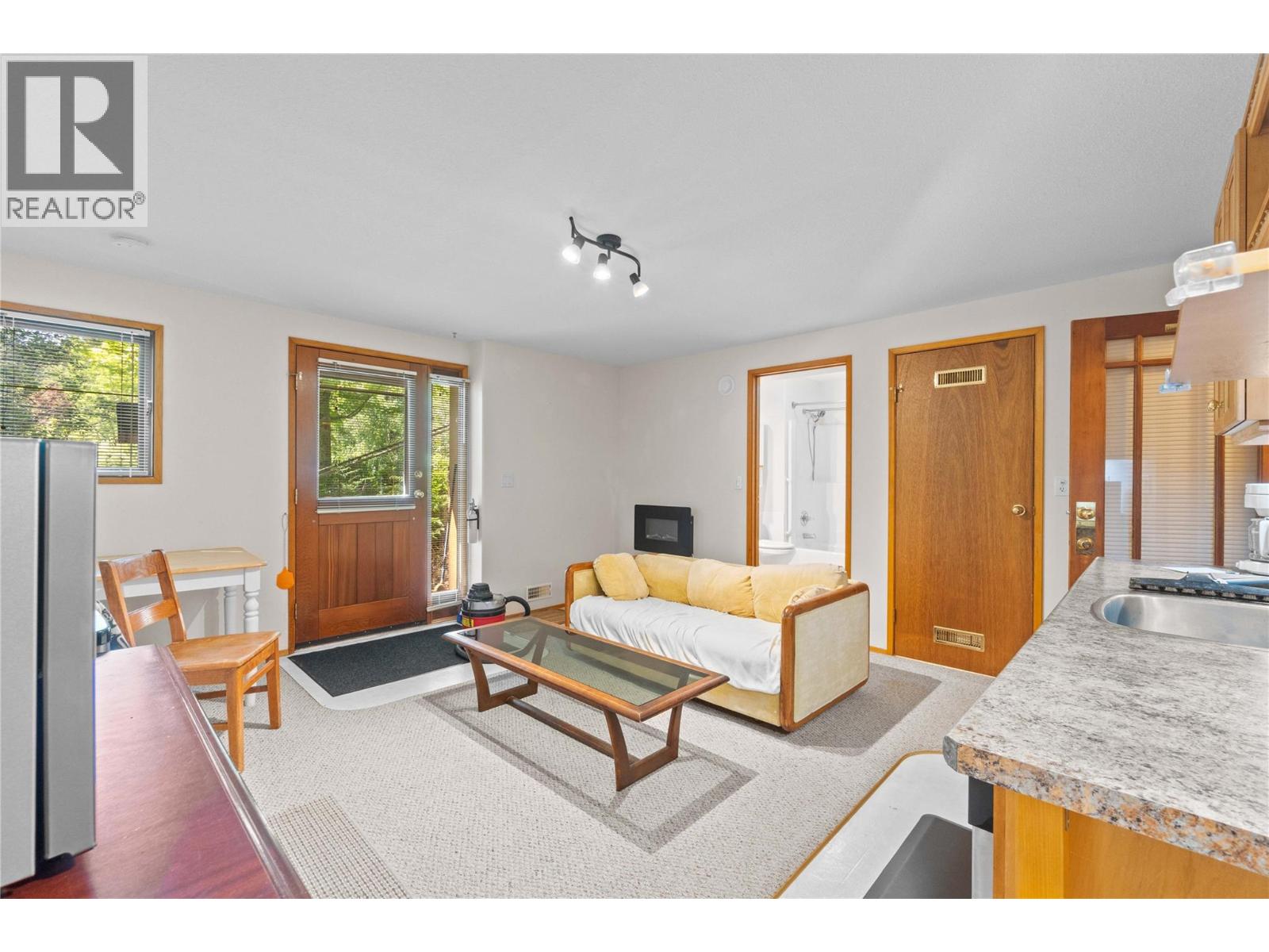 769 & 771 Gardom Lake Road, Enderby