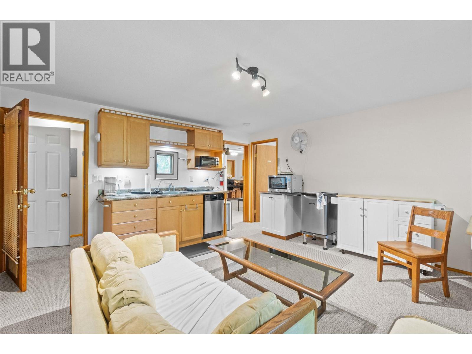 769 & 771 Gardom Lake Road, Enderby