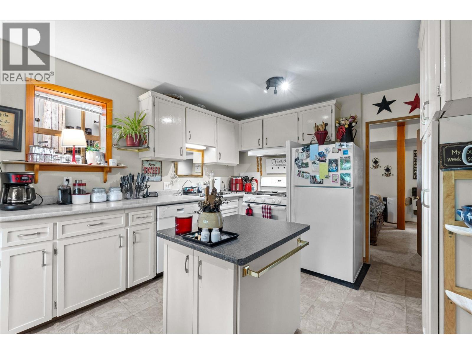 769 & 771 Gardom Lake Road, Enderby