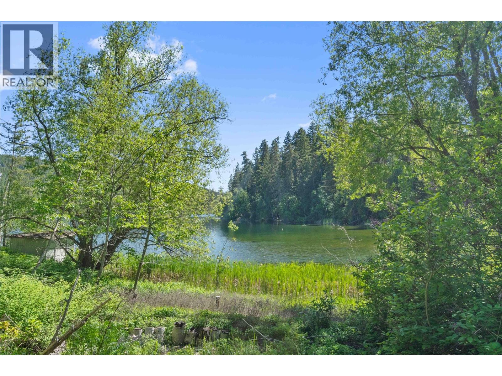 769 & 771 Gardom Lake Road, Enderby